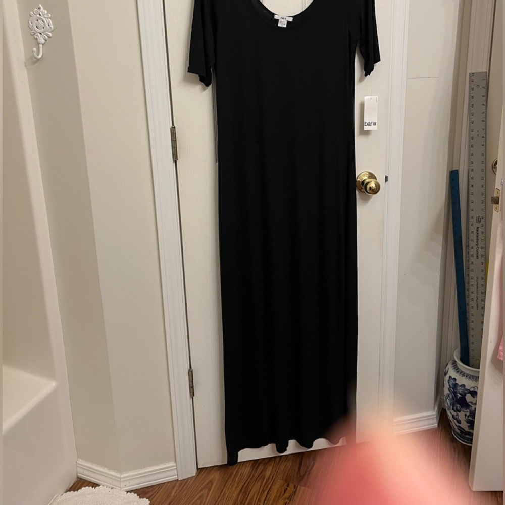 Bar 111 scoop neck maxi dress. Size large.